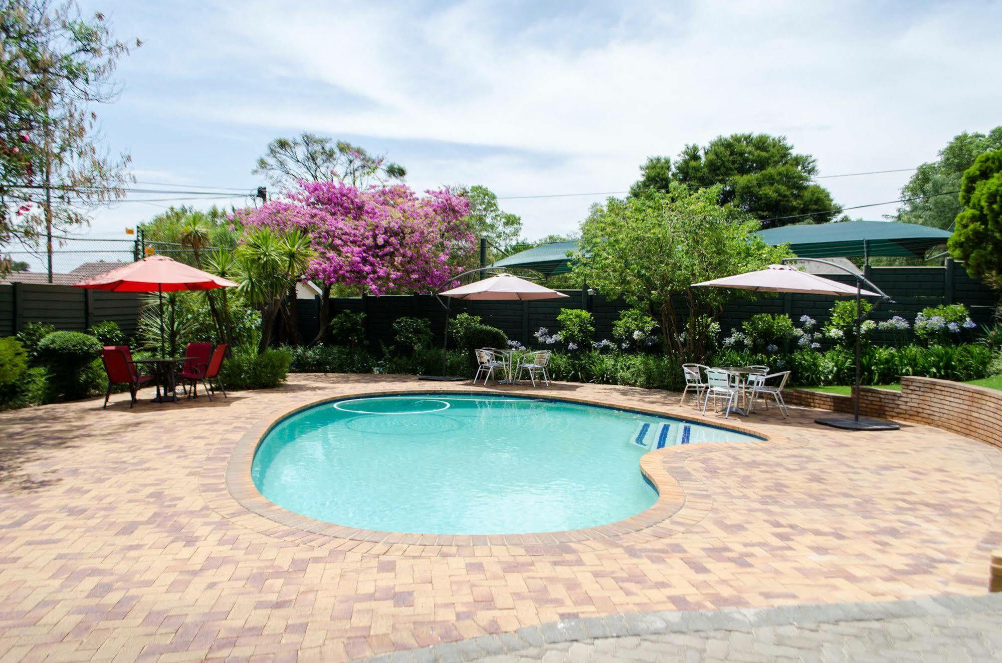 Classique Grace Boutique Hotel Sandton Exterior photo